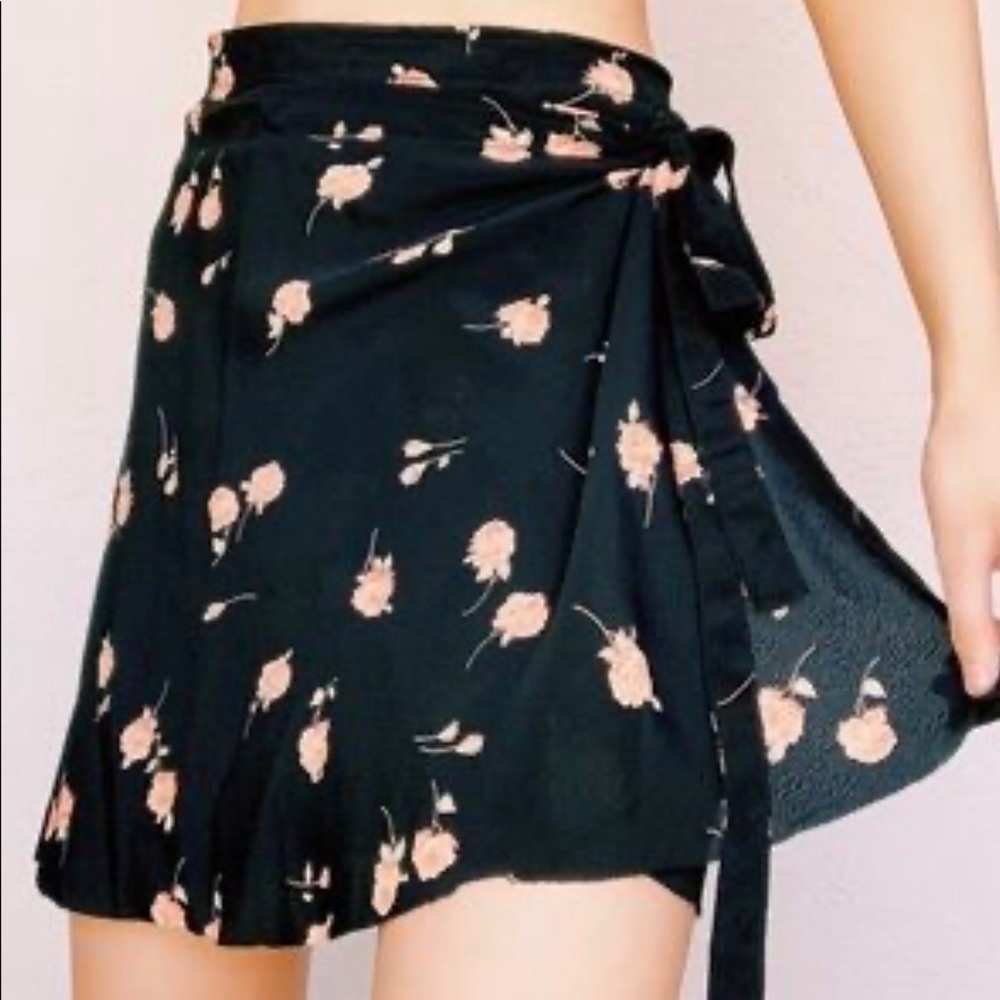 Brandy Melville Black Wrap skirt